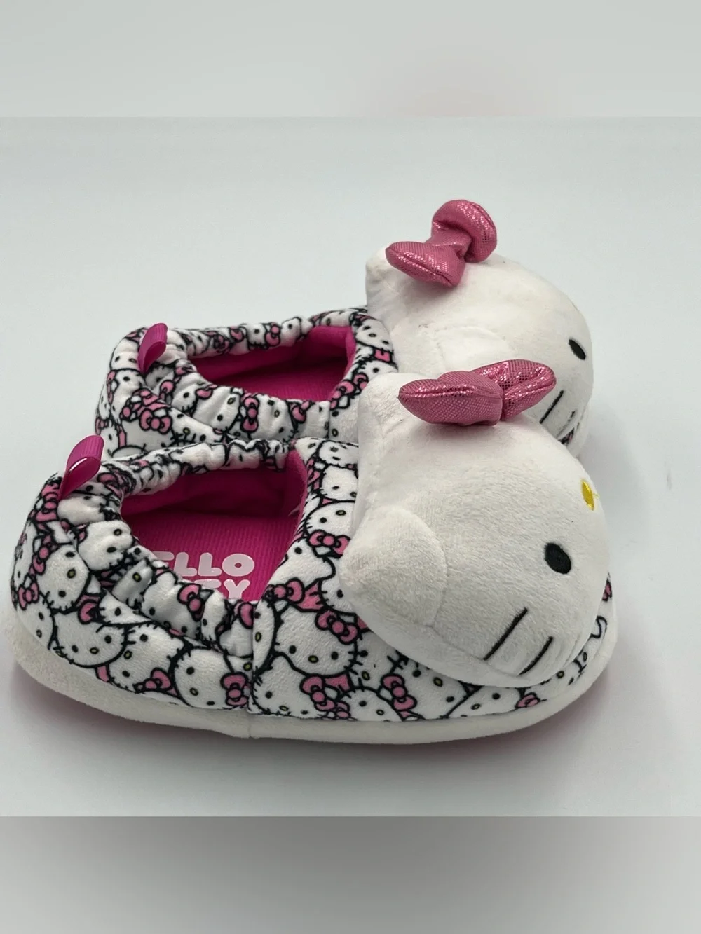 Hello Kitty White & Pink Plush Kids Slip-On Slippers with Bow